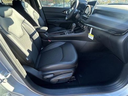 New 2026 Jeep Compass Latitude image 19