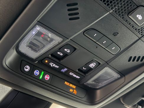 Used 2024 Cadillac XT6 Premium Luxury FWD image 37