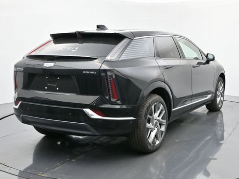 New 2025 Cadillac Optiq Luxury 2 w/ LPO, Floor Liner Package image 5