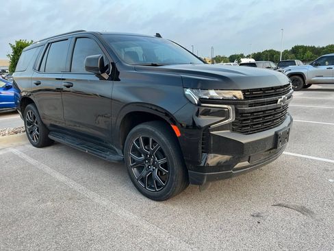 Used 2024 Chevrolet Tahoe RST w/ Luxury Package RWD image 2
