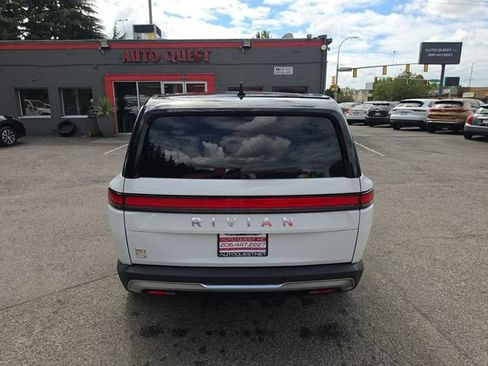 Used 2024 Rivian R1S Adventure Quad AWD/4WD image 24