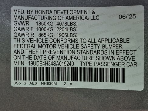 Certified 2025 Acura Integra A-Spec FWD image 28