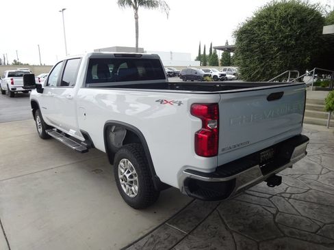Certified 2024 Chevrolet Silverado 2500 LT AWD/4WD image 6