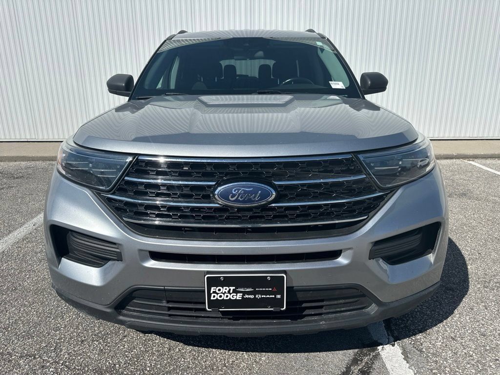 Used 2020 Ford Explorer XLT w/ Comfort Package AWD/4WD image 11