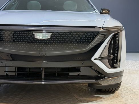 New 2026 Cadillac Lyriq Sport image 23