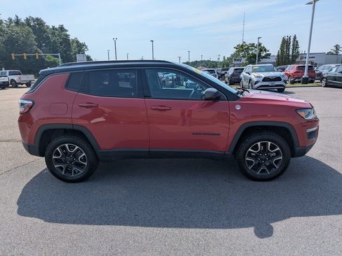Used 2019 Jeep Compass Trailhawk w/ Leather Interior Group AWD/4WD image 6