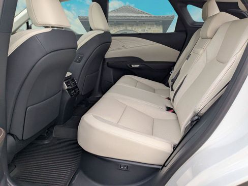New 2026 Lexus RX 450h AWD image 18