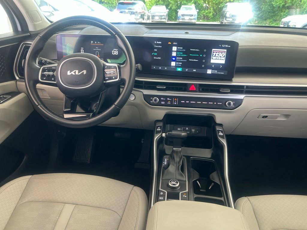 Certified 2024 Kia Sorento S w/ Panoramic Sunroof Package FWD image 17