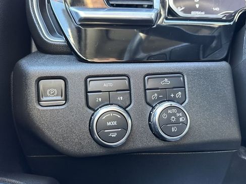 Certified 2023 GMC Sierra 1500 Elevation image 18