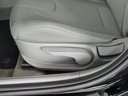 New 2026 Hyundai Elantra Sport FWD image 18