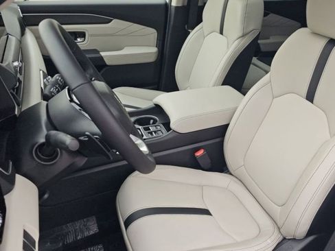 New 2026 Honda Pilot Touring image 13
