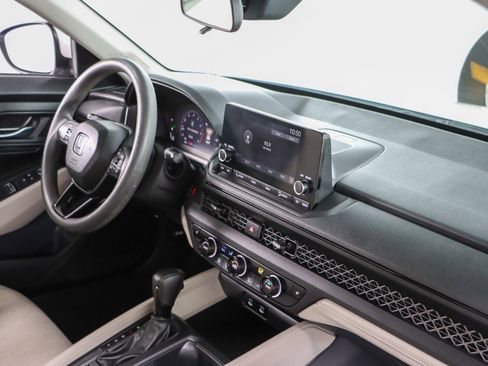 Used 2023 Honda Accord EX image 26