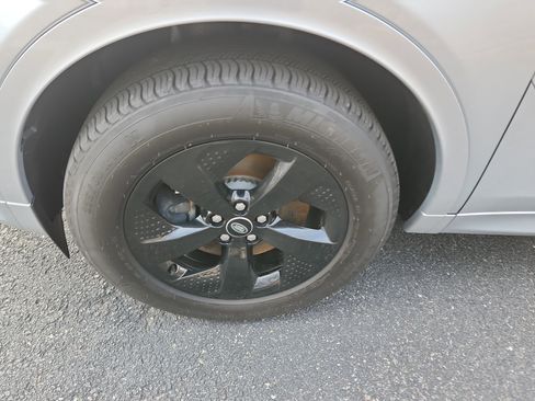 Used 2023 Land Rover Discovery Sport S R-Dynamic image 21