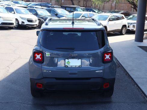 Used 2022 Jeep Renegade Latitude w/ Convenience Group image 11