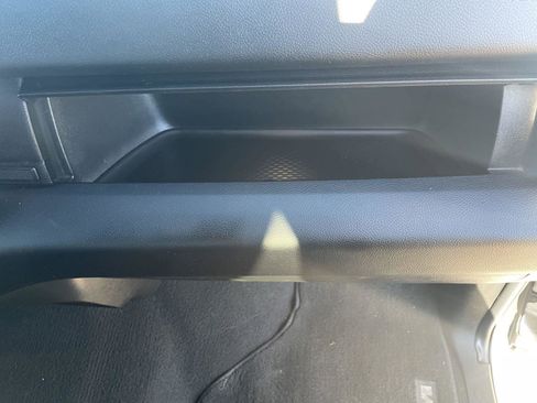 Used 2024 RAM 2500 Big Horn image 32