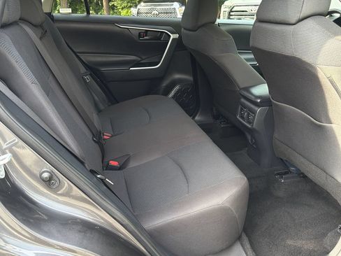 Used 2025 Toyota RAV4 LE AWD/4WD image 12