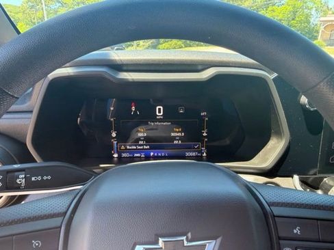 Certified 2023 Chevrolet Colorado Trail Boss w/ Technology Package AWD/4WD image 18