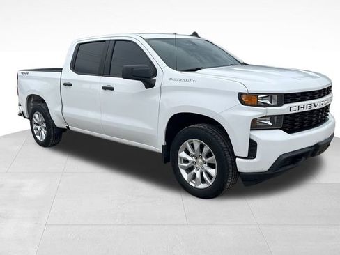 Used 2020 Chevrolet Silverado 1500 Custom w/ Custom Value Package image 11
