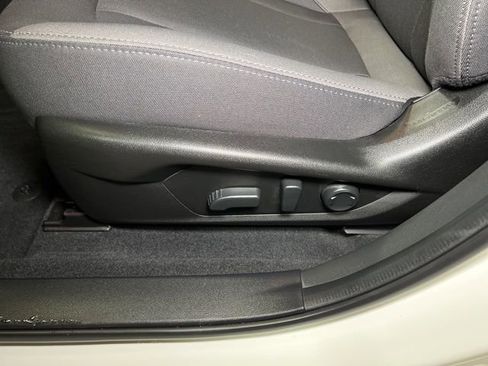 Certified 2025 Subaru Crosstrek 2.0i Premium image 45