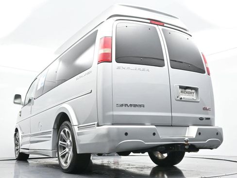 Used 2017 GMC Savana 2500 RWD image 57