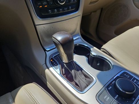 Used 2016 Jeep Grand Cherokee Overland AWD/4WD image 10