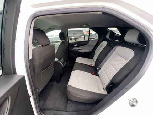 Used 2021 Chevrolet Equinox LS w/ LS Convenience Package FWD image 23