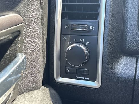 Used 2022 RAM 1500 Classic Warlock w/ Electronics Group AWD/4WD image 16