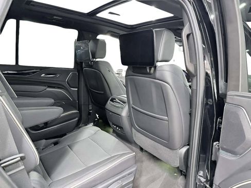 Used 2023 Cadillac Escalade Sport image 21