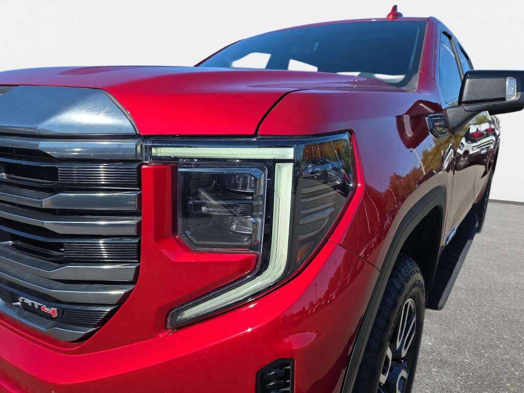 Used 2024 GMC Sierra 1500 AT4 w/ Technology Package AWD/4WD image 28