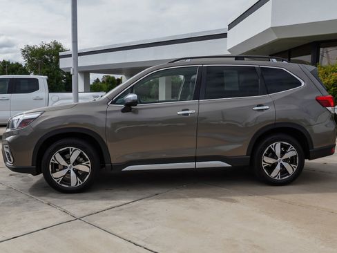 Used 2019 Subaru Forester Touring AWD/4WD image 5