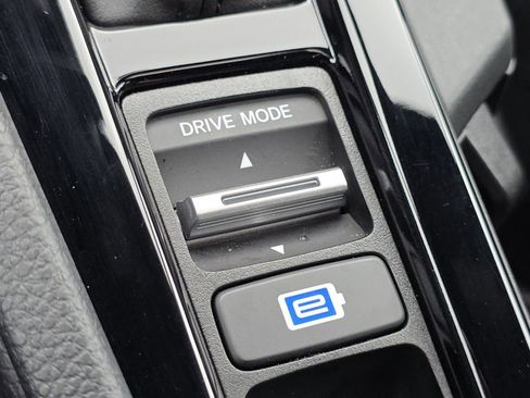 Used 2023 Honda Accord Sport image 7