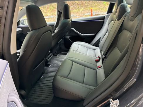 Used 2025 Tesla Model 3 Long Range image 16
