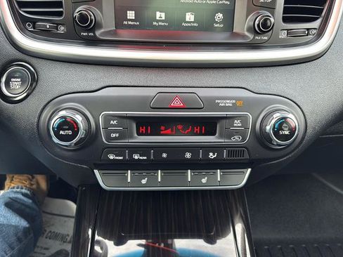 Used 2020 Kia Sorento EX image 24