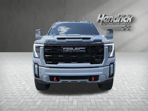 Used 2025 GMC Sierra 2500 AT4X w/ AT4X AEV Edition AWD/4WD image 3