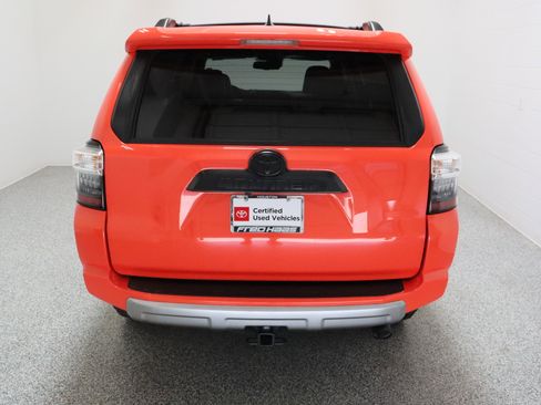 Used 2024 Toyota 4Runner TRD Off-Road Premium w/ Off Road Premium Plus Package AWD/4WD image 8