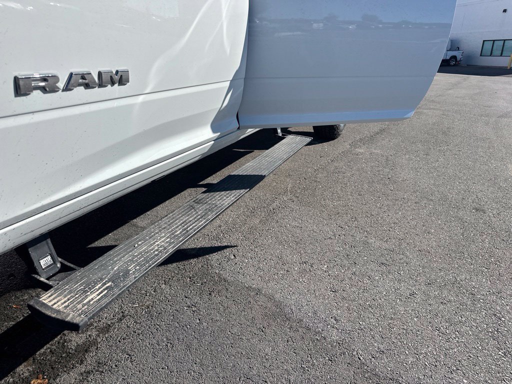 Certified 2024 RAM 3500 Laramie AWD/4WD image 10