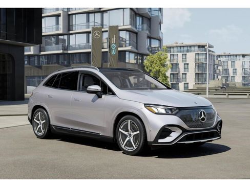 New 2026 Mercedes-Benz EQE 320 4MATIC SUV image 11