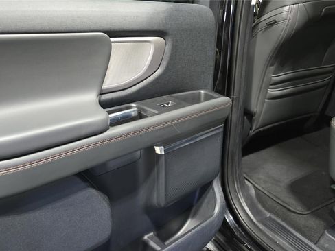 Used 2025 Ford Expedition Max Active image 35