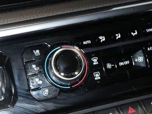 Used 2024 GMC Sierra 1500 Denali AWD/4WD image 46