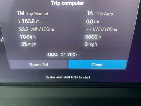 Certified 2023 Volvo XC40 Recharge Ultimate image 14