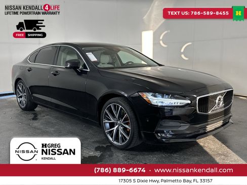 Used 2018 Volvo S90 T5 Momentum w/ Convenience Package image 2
