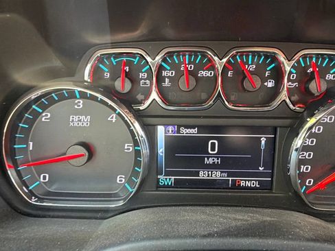 Used 2019 Chevrolet Tahoe 4WD image 12