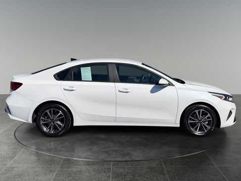 Used 2023 Kia Forte LXS FWD image 10