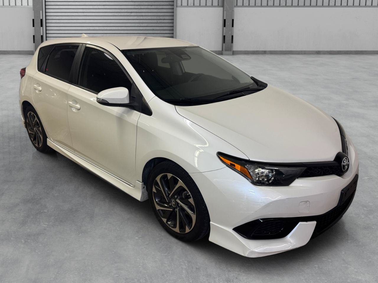 Used 2017 Toyota Corolla iM FWD image 28