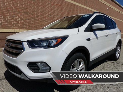 Used 2019 Ford Escape SEL FWD image 1