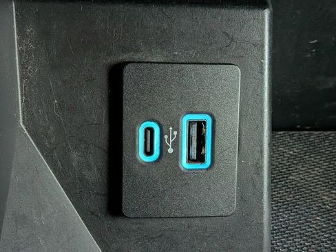 Used 2024 Ford F150 Lariat w/ Bed Utility Package image 23