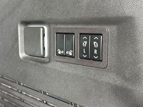 Used 2023 Chevrolet Tahoe RST w/ Luxury Package AWD/4WD image 37