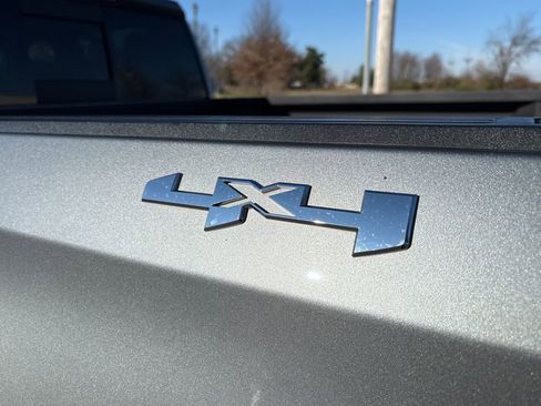 Used 2019 GMC Sierra 1500 SLT w/ SLT Premium Package image 34