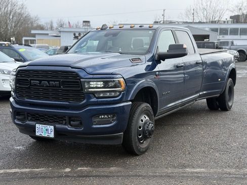 Used 2022 RAM 3500 Limited image 2