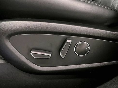 Used 2023 Lincoln Nautilus Reserve AWD/4WD image 31